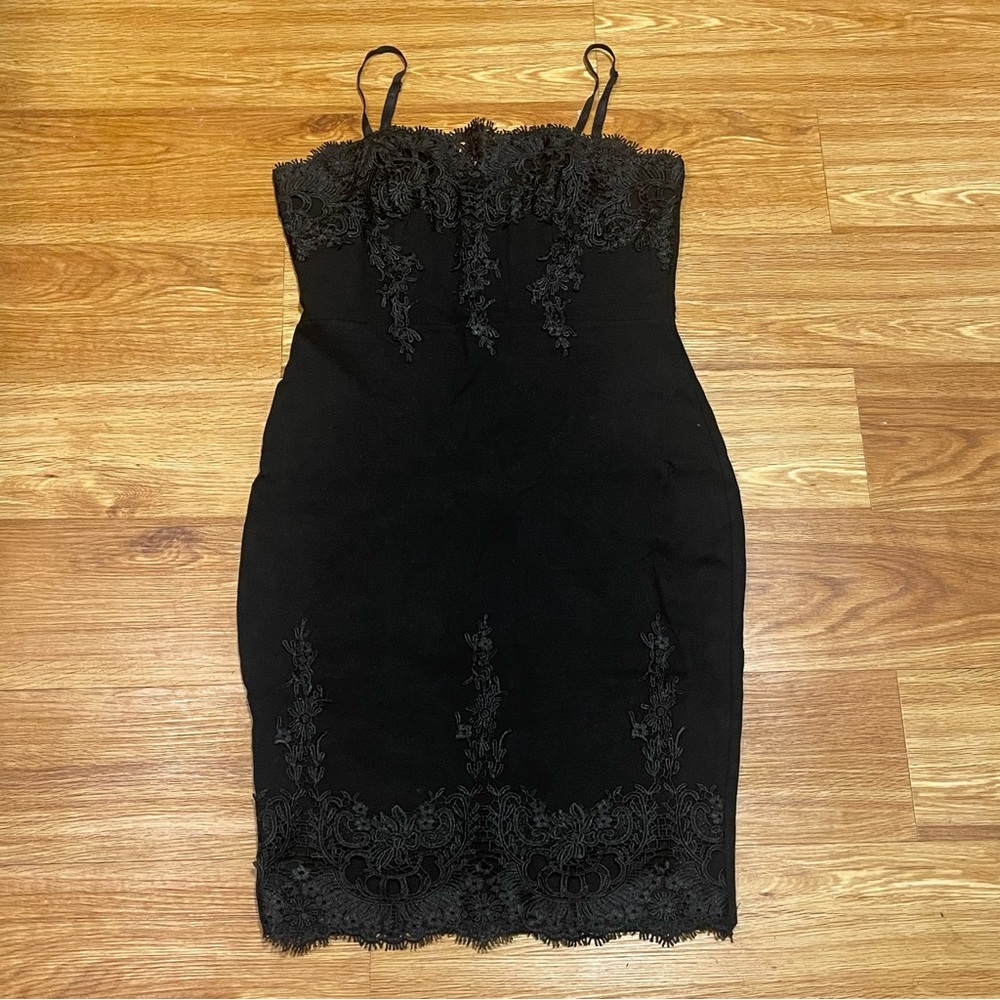Haute Monde Embroidered Bodycon Dress with Spaghetti Straps, Size Large